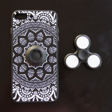 iPhone 7 / 8 Plus LED Fidget Spinner Case